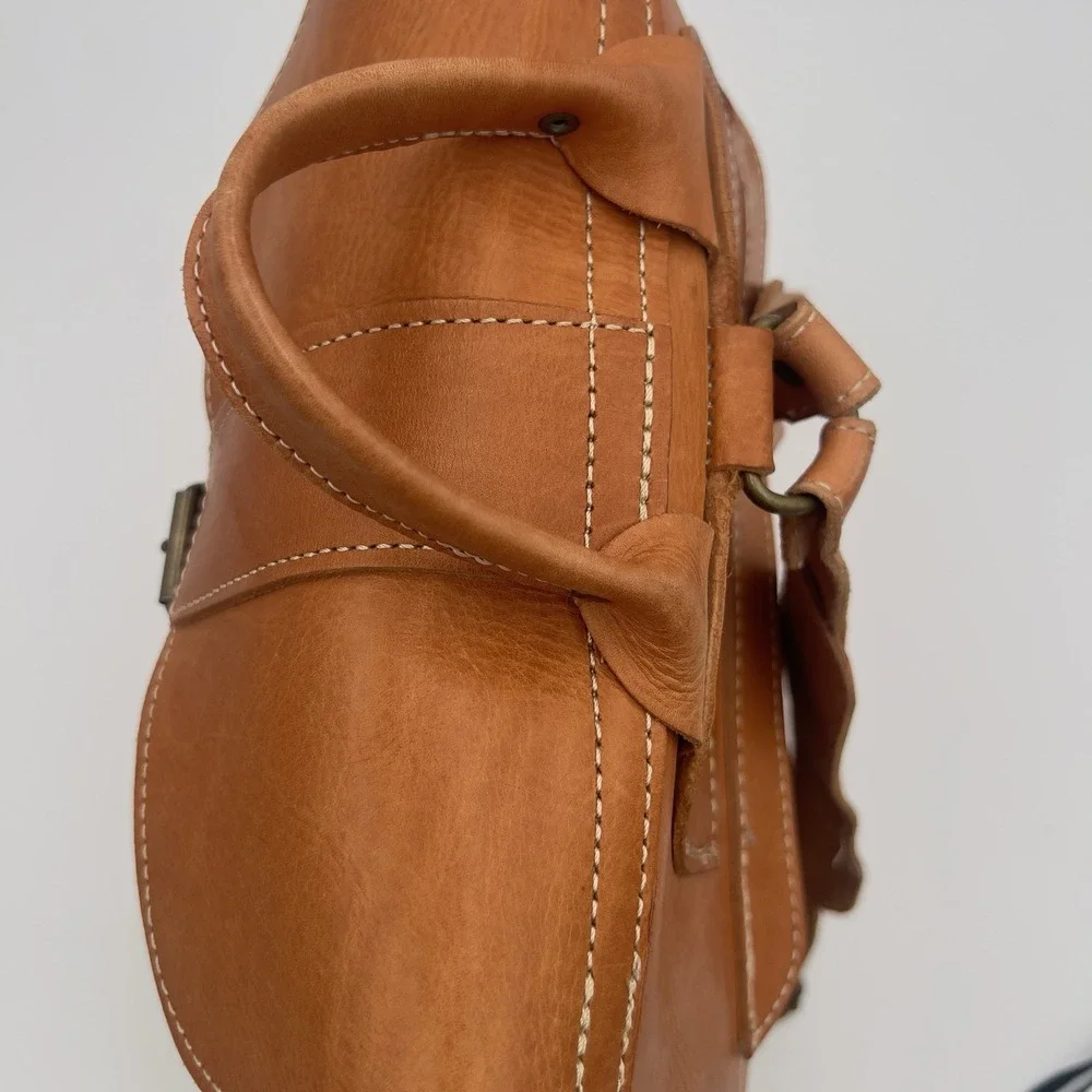 Brown Leather Hiking Backpack 15L Drawstring Buckle 2-Pocket Adjustable Straps